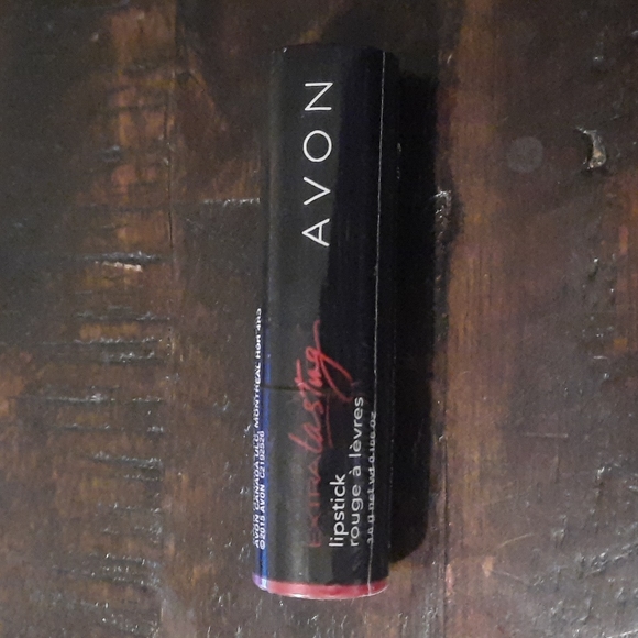 Lipstick - Picture 1 of 3